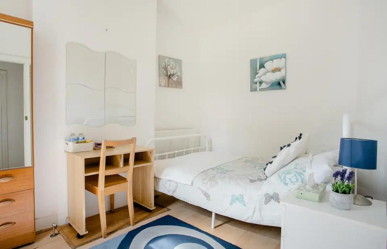 Homestay Near Tottenham Hotspur Stadium Londres Exterior foto
